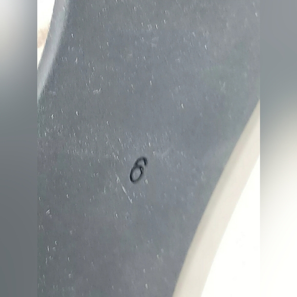 Tory Burch Like NEW Python Embossed Cap Toe Block Heel Pumps Size 6 - Picture 5 of 6